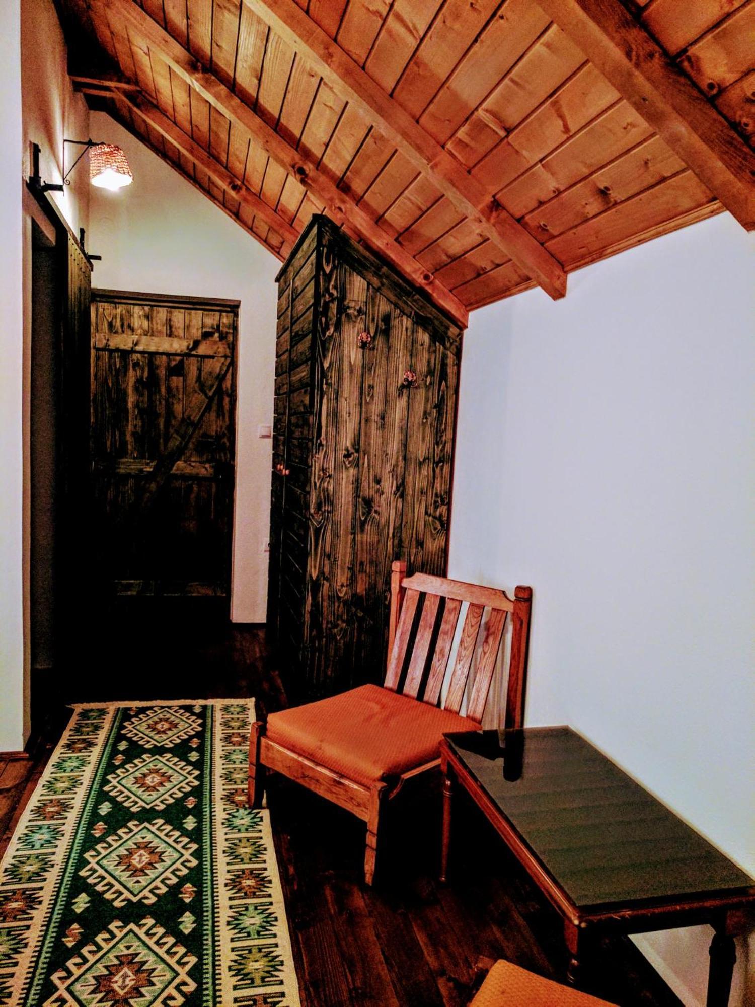 Отель Casa Cu Aburi Совата Номер фото
