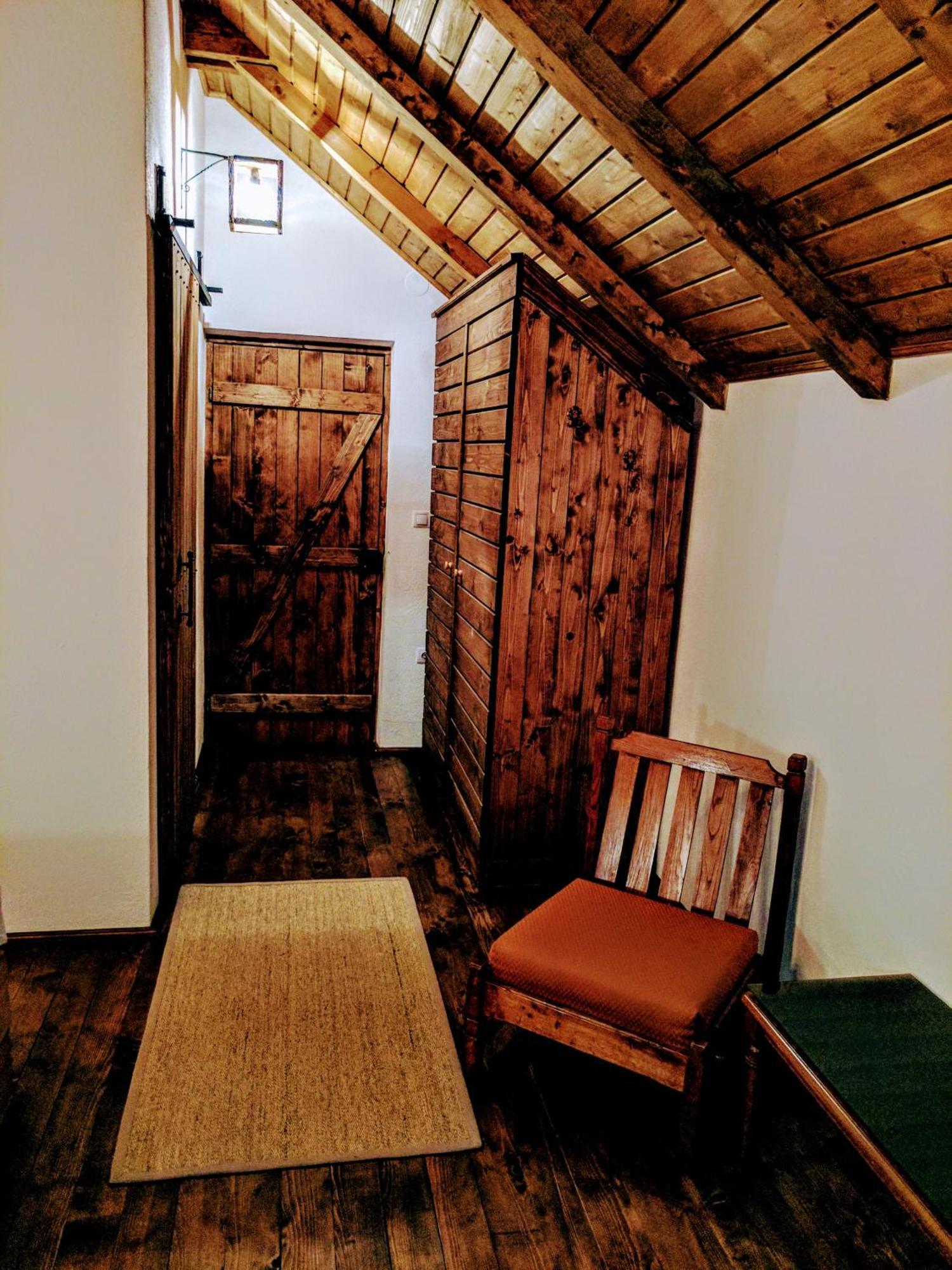 Отель Casa Cu Aburi Совата Номер фото