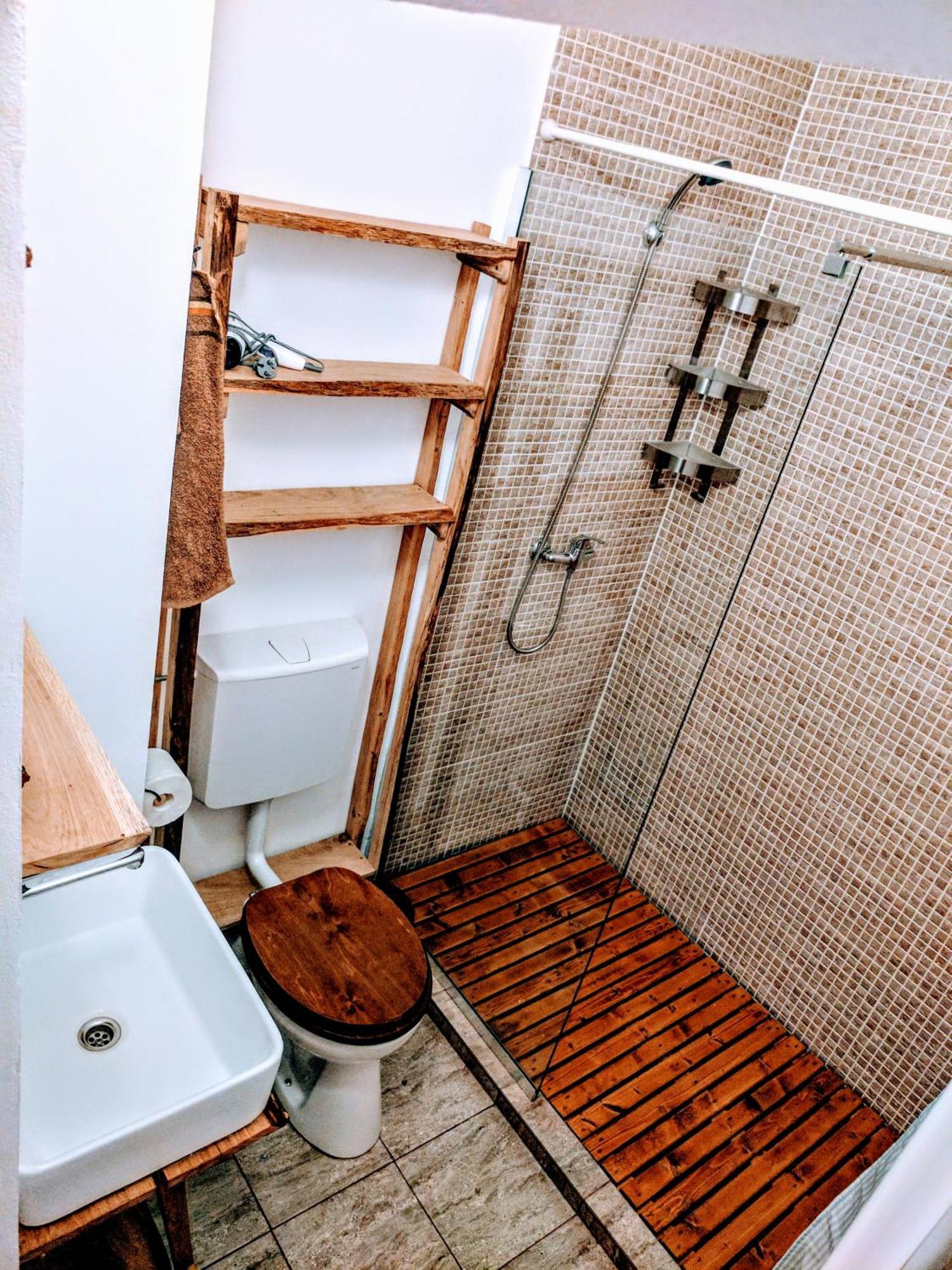 Отель Casa Cu Aburi Совата Номер фото