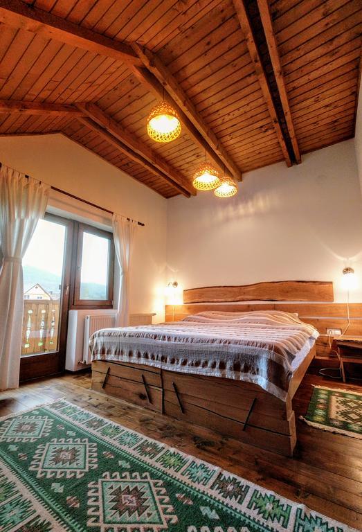 Отель Casa Cu Aburi Совата Экстерьер фото