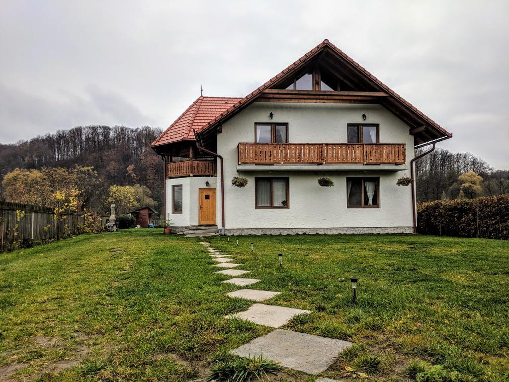 Отель Casa Cu Aburi Совата Экстерьер фото
